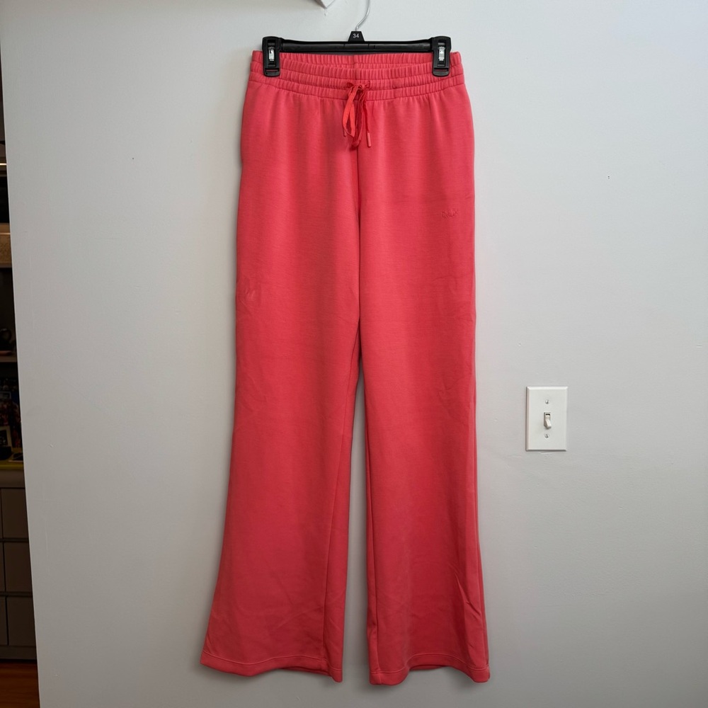 Nux Straight leg sweatpants